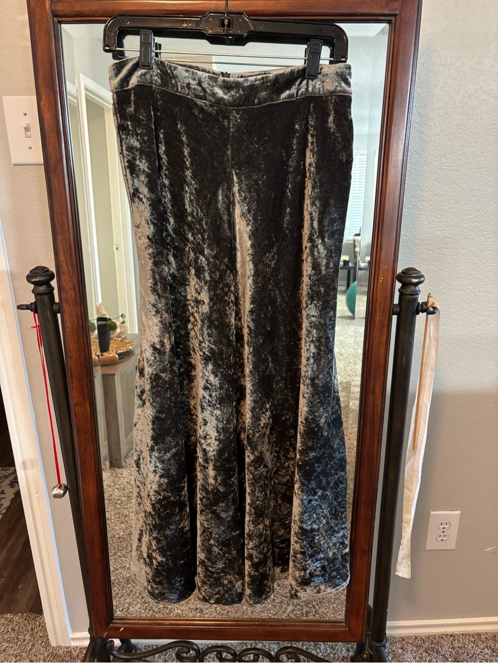 ZARA Green Velvet A-Line Midi Skirt Whimsigoth Cottagecore Goth  Size S/M